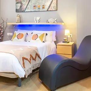 https://studio-ollerias.hotelsinnerja.org
