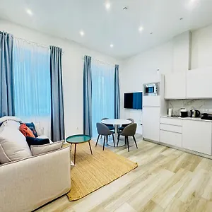  Apartment Qe
